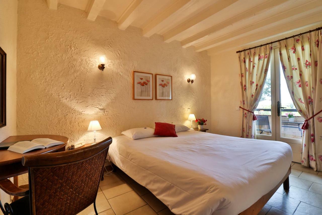 L'Estirado Des Adrets Hotel Лез Адре дьо л'Естерел Екстериор снимка